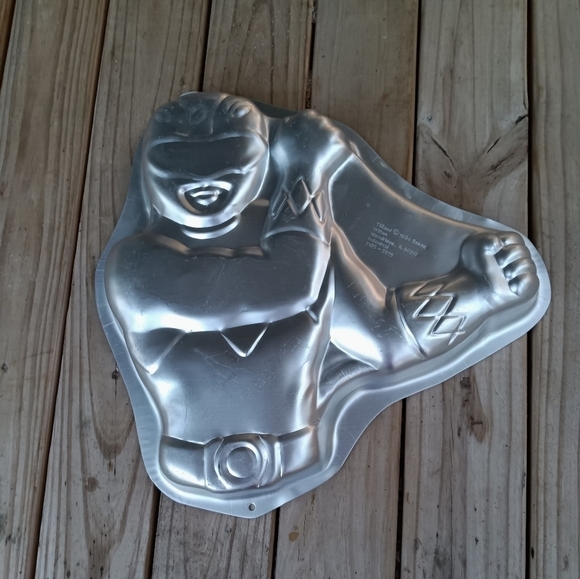 Vintage Mighty Morphin Power Ranger Wilton Cake Pan - Picture 1 of 2